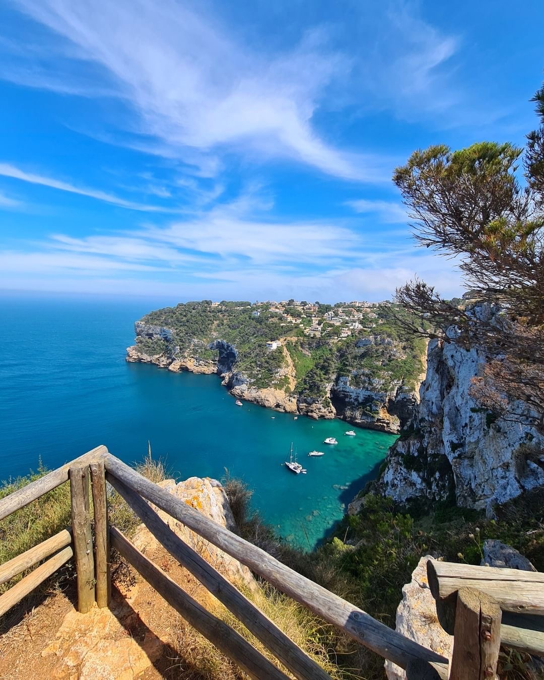 Mirador sobre la cala de la Granadella de Jávea